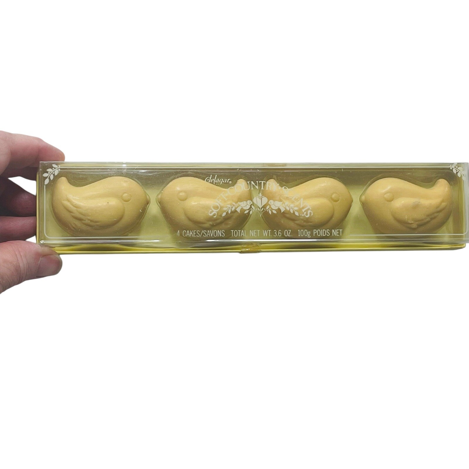 Delagar Soft Country Scents Collection Boxed Fine Perfumed 4 Soaps 3.6 Oz USA