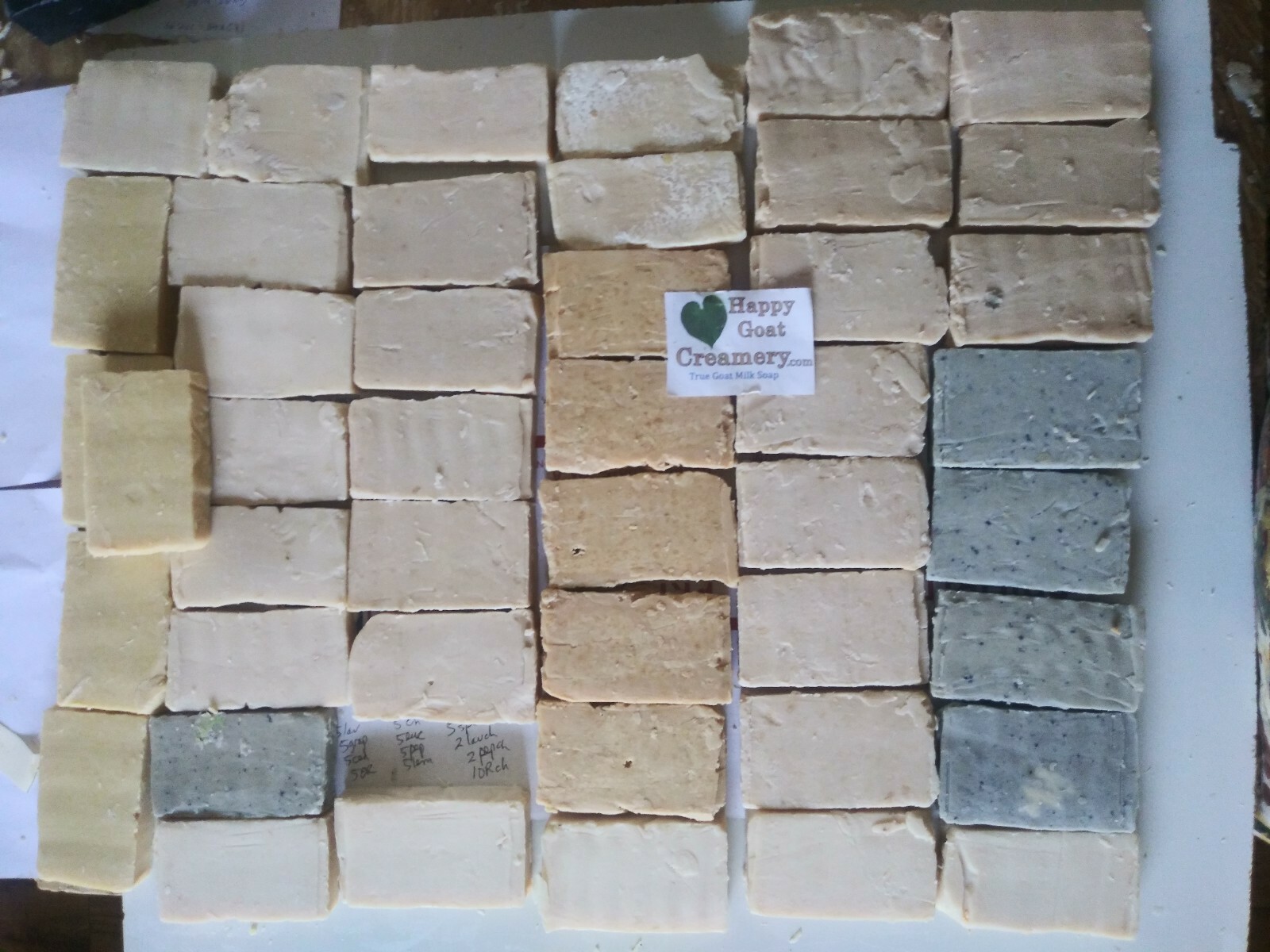 50 BARS MIXED PACK RAW GOAT MILK SOAP PURE ESSENTIAL OILS CHEAP BULK WHOLESALE