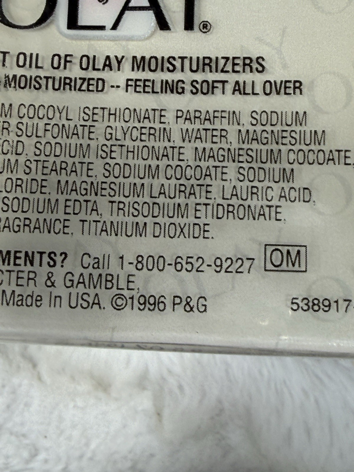 Vintage Oil of Olay Soap w/ Moisturizer WHITE Bath 4 Bars @ 4.75 Oz 1990s Prop