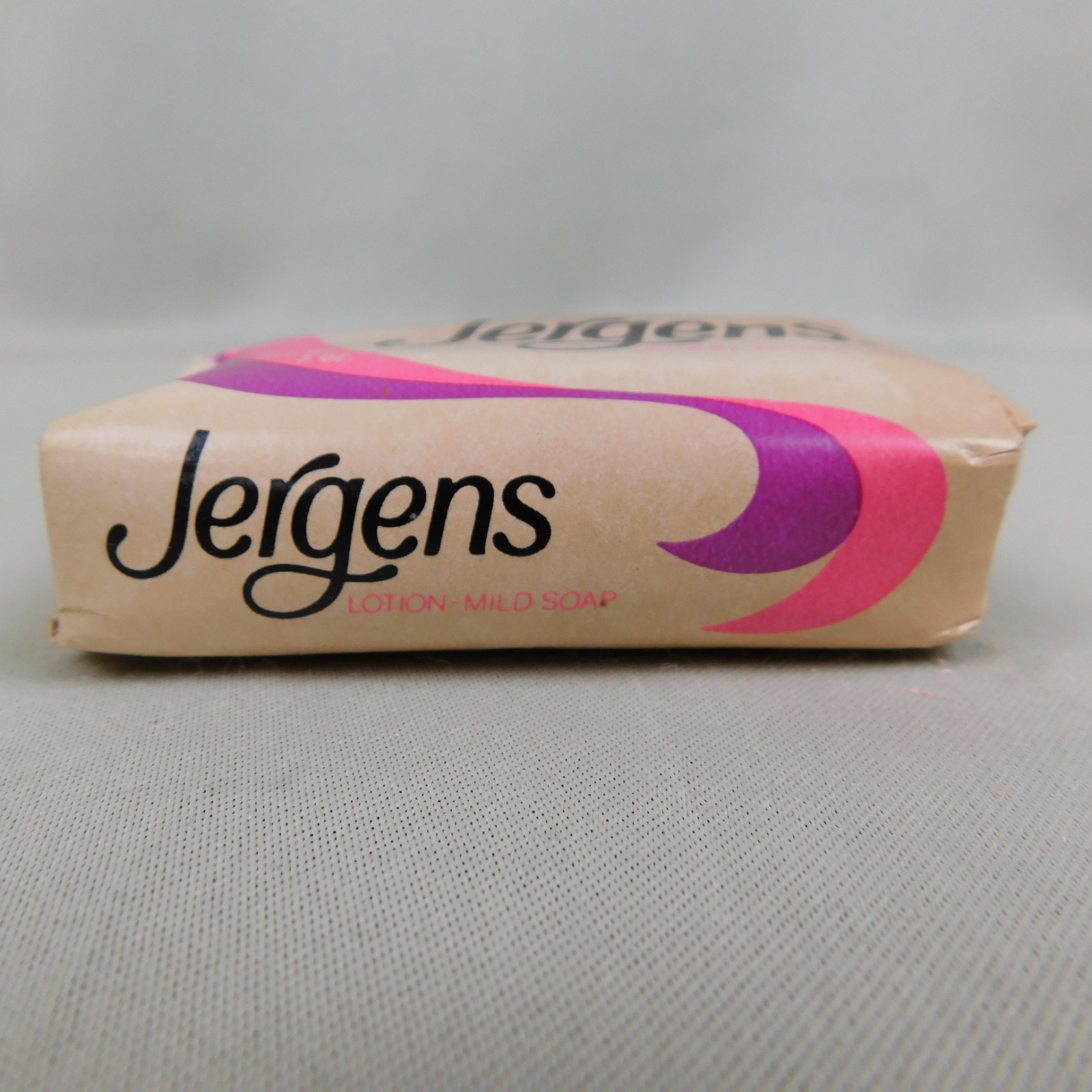 Vintage NOS Jergens Lotion-Mild Soap 3oz Bar Soap in Package #A314