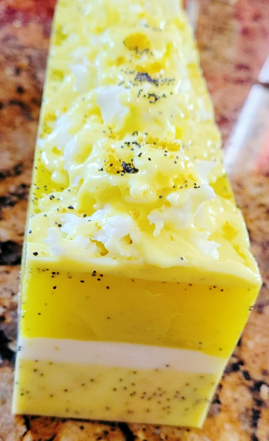 LEMON POPPY SEEDS soap
