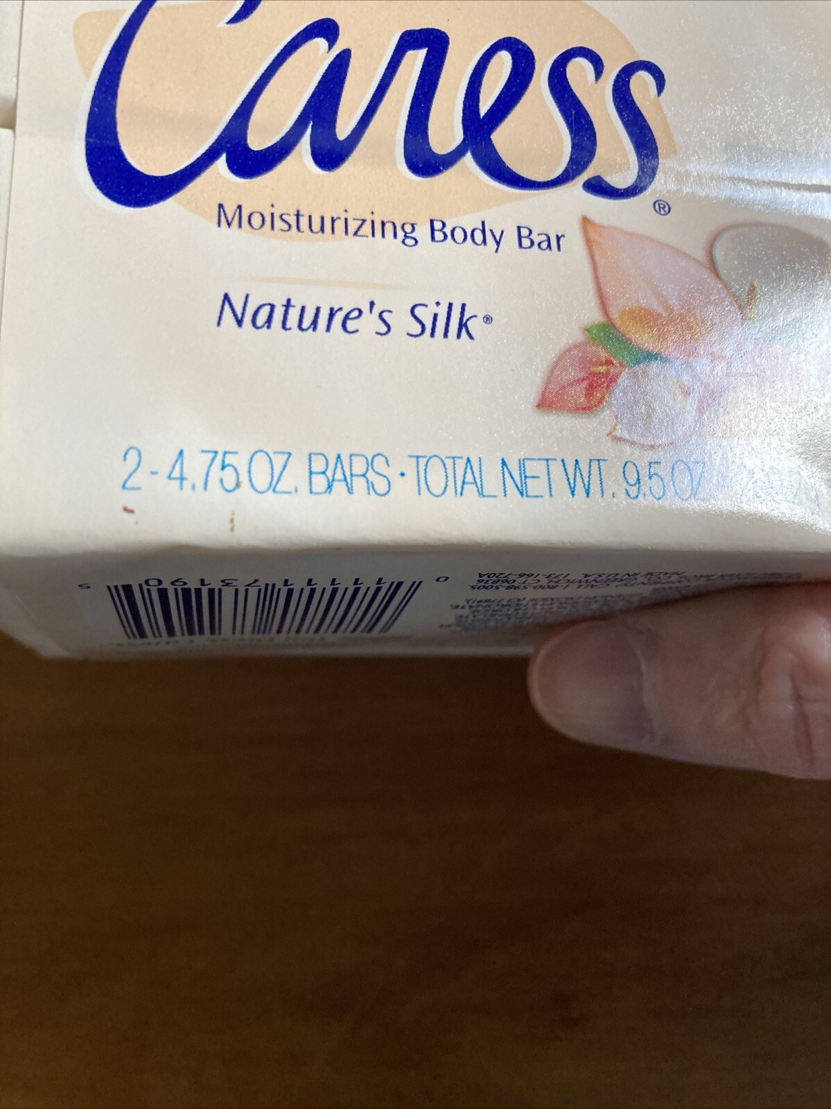 2 Pack VINTAGE 2001 Caress Moisturizing Body Bar Soap Nature’s Silk 4.75 oz each