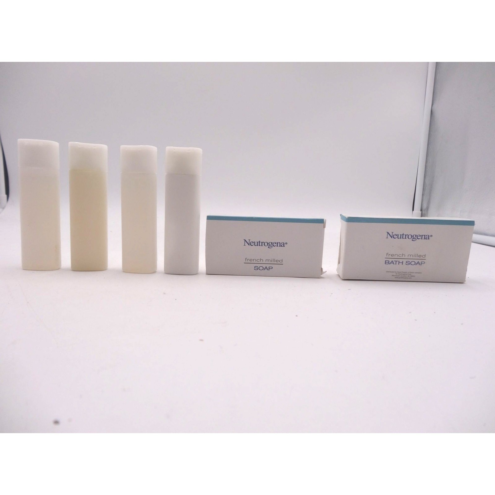 Neutrogena Clean Normalizing Shampoo Conditioner French Milled Bath Soap Boxed