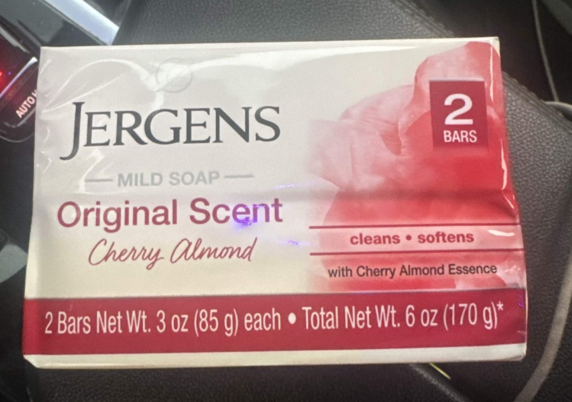 Jergens Cherry Almond Mild Soap Original Scent 10 Bars Total 3oz 5 Pack LOT