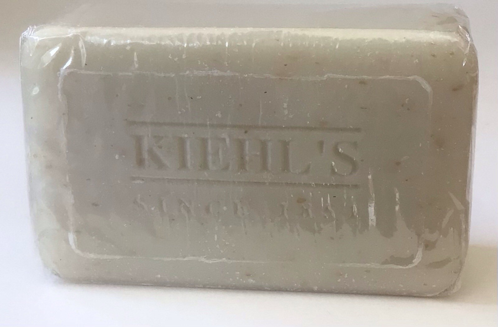 NEW KIEHL’S Ultimate Man Body Scrub Soap Bar – 7 oz (200 g)