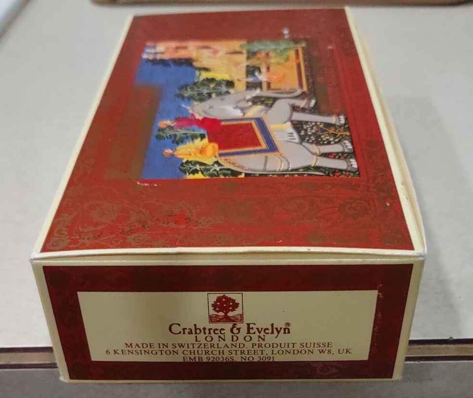 Crabtree and Evelyn Sandalwood Soap Set of three boxed bars 3.5oz each very rare