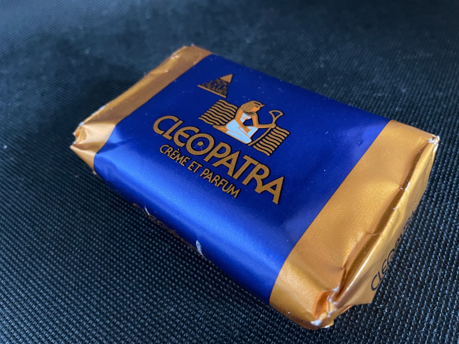 CLEOPATRA Creme et Parfum Soap 120g x3 Colgate Palmolive　Exp 11/25/2026