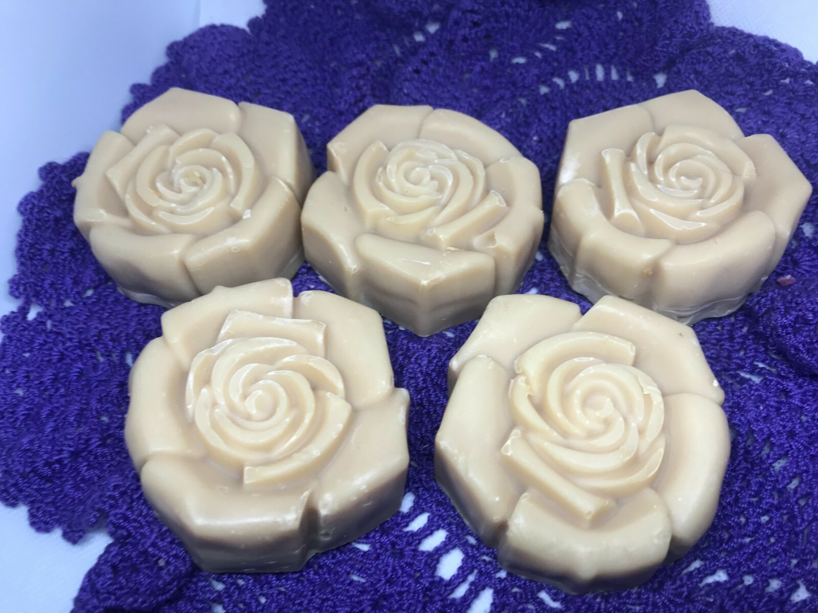Handmade soap made with quality oils, cocoa and she. Lemon bar. Minimum 2.9 oz.