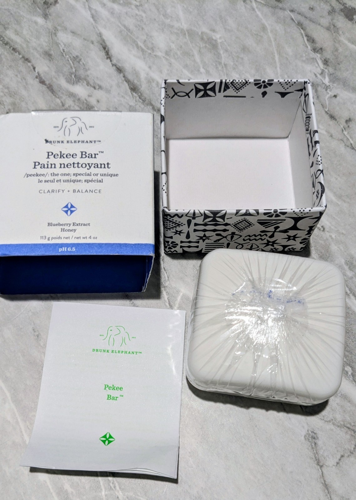 Drunk Elephant Pekee Bar – Multi-Tasking Face Wash and Moisturizing Bar Clean