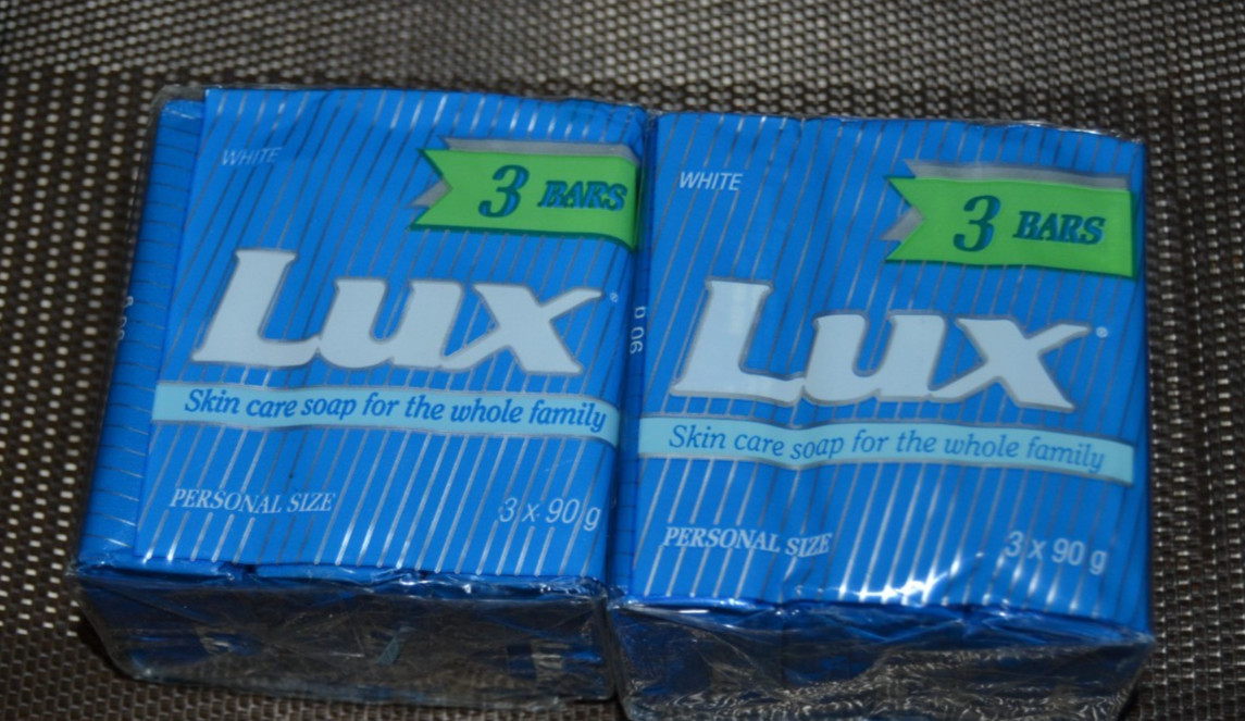 Vtg LUX Soap 90g 6 Bars White Unilever Canada Blue Stripe Paper Wrap NOS 2 x 3