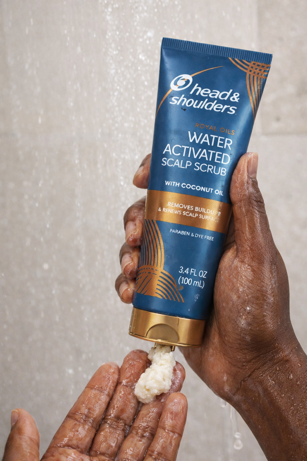 Lot of 70 Head & Shoulders Royal Oils Water Activated Scalp Scrub w/Coconut Oil