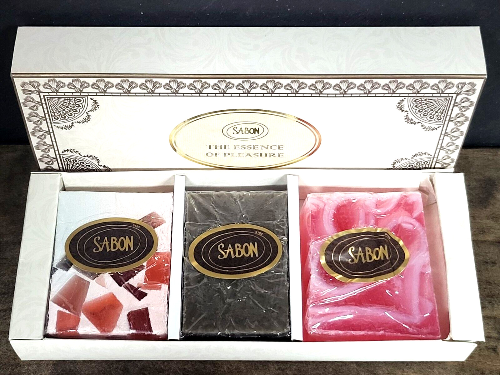 Sabon 3 soap bars ~ Rose, Dead Sea Mud, Kiwi Mango ~ new in box (m2