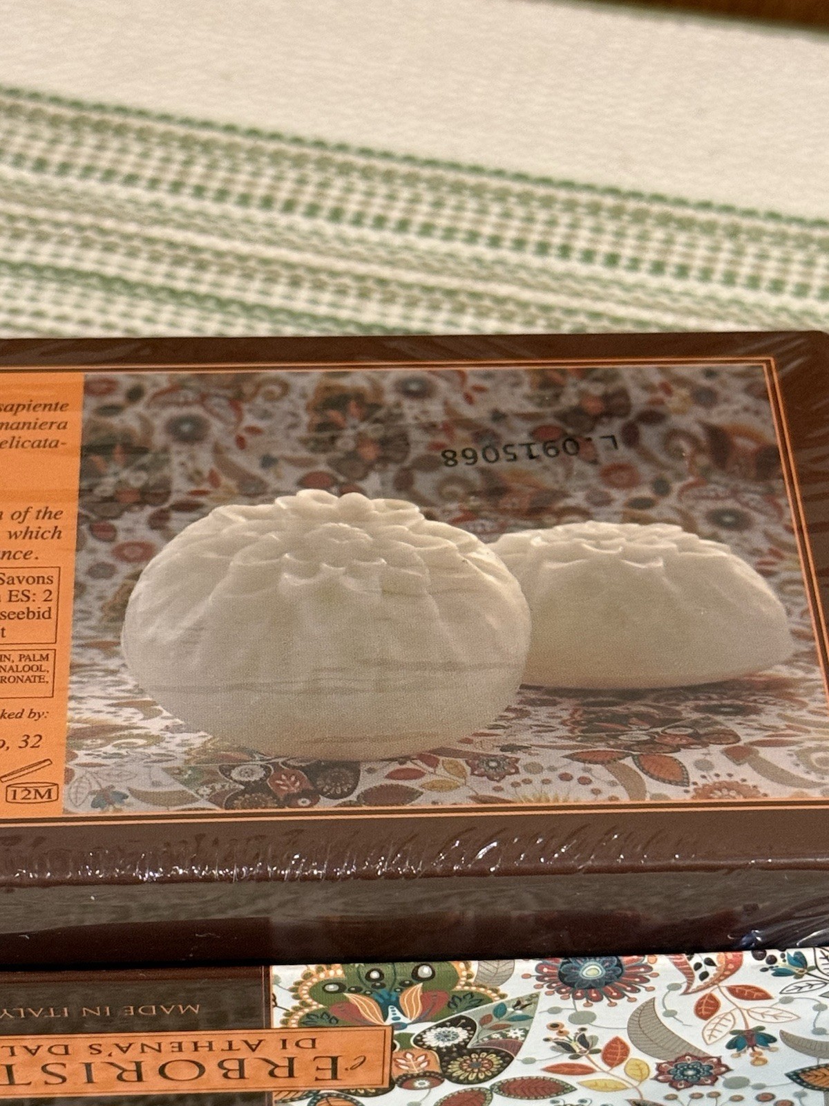 L’Erboristica Athena’s Patchouli & Neroli Vegetable Decorative Soap Set (2x100g)