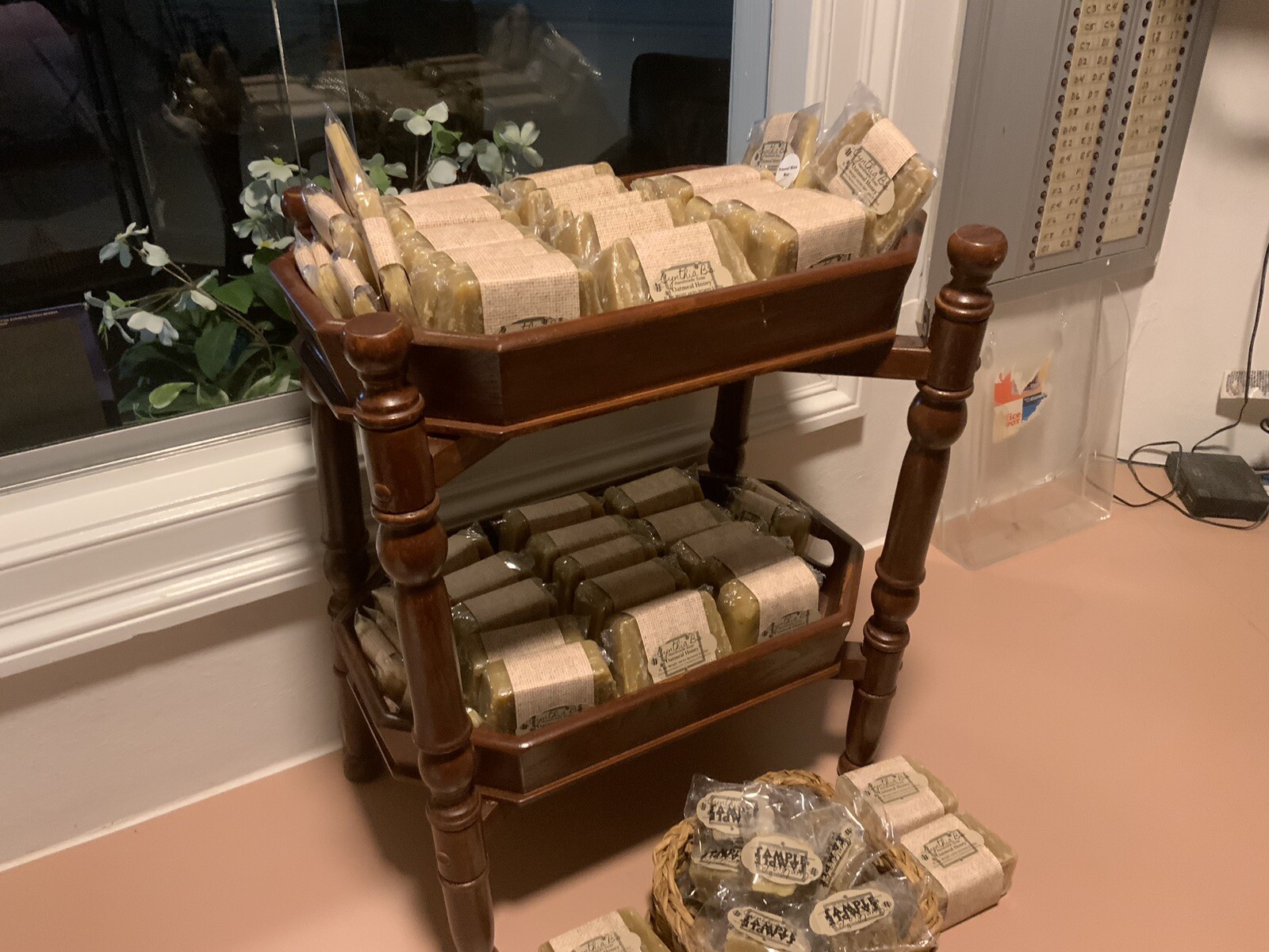 Soap Handmade Oatmeal Honey . Huge Bars! 6-7.0 Oz. Plenty Of Lather!