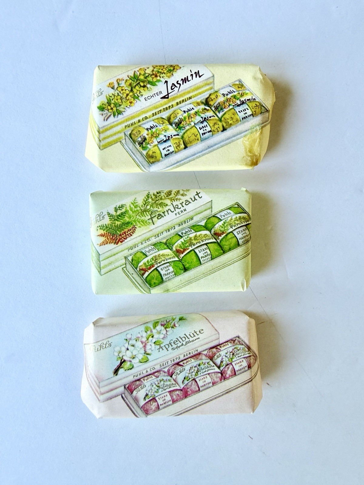 Lot of vintage avon bar soap NEW + Decorative Floral Soaps – 15 Total!