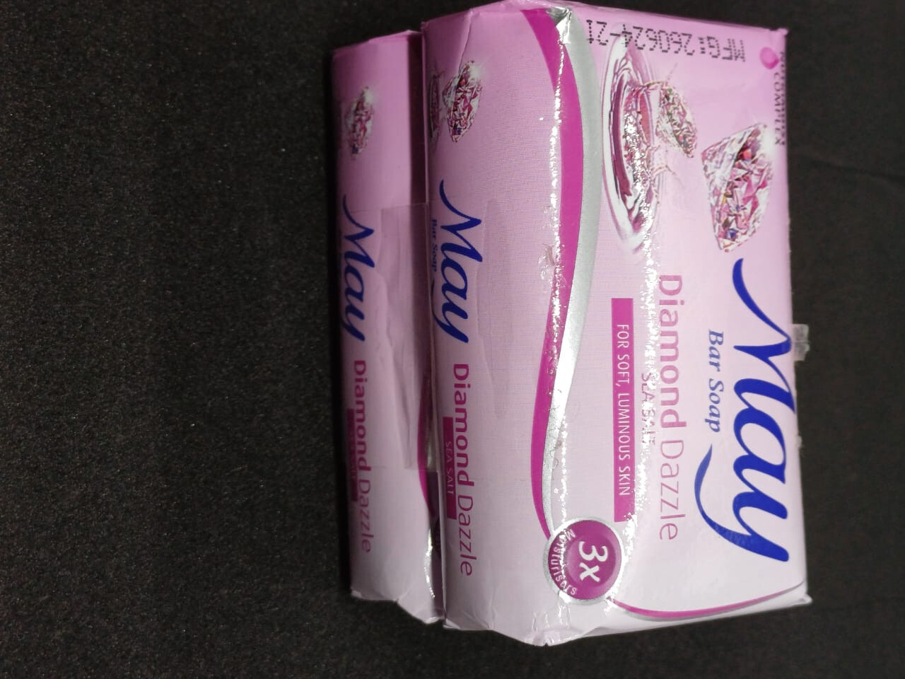 BODY BAR SOAP MAY BRAND – DIAMOND DAZZLE & MILK LUXURY 75GM X 4