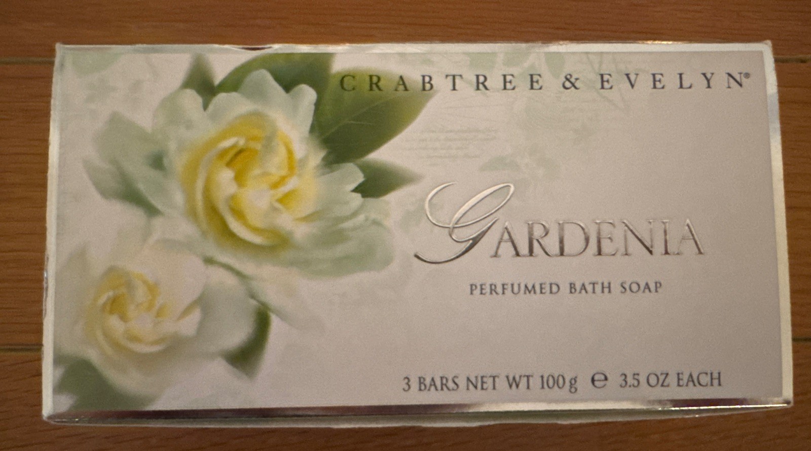 CRABTREE & EVELYN GARDENIA Perfumed Bath Bar Soap 3.5 oz x 3 Bars NEW