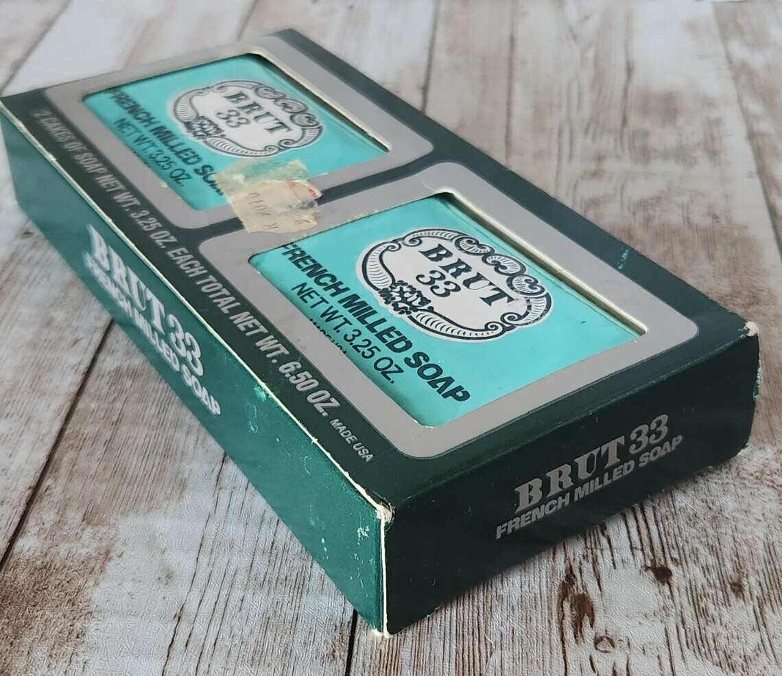 Vintage Brut 33 French Milled Soap 3.25oz 2 Cake Soaps
