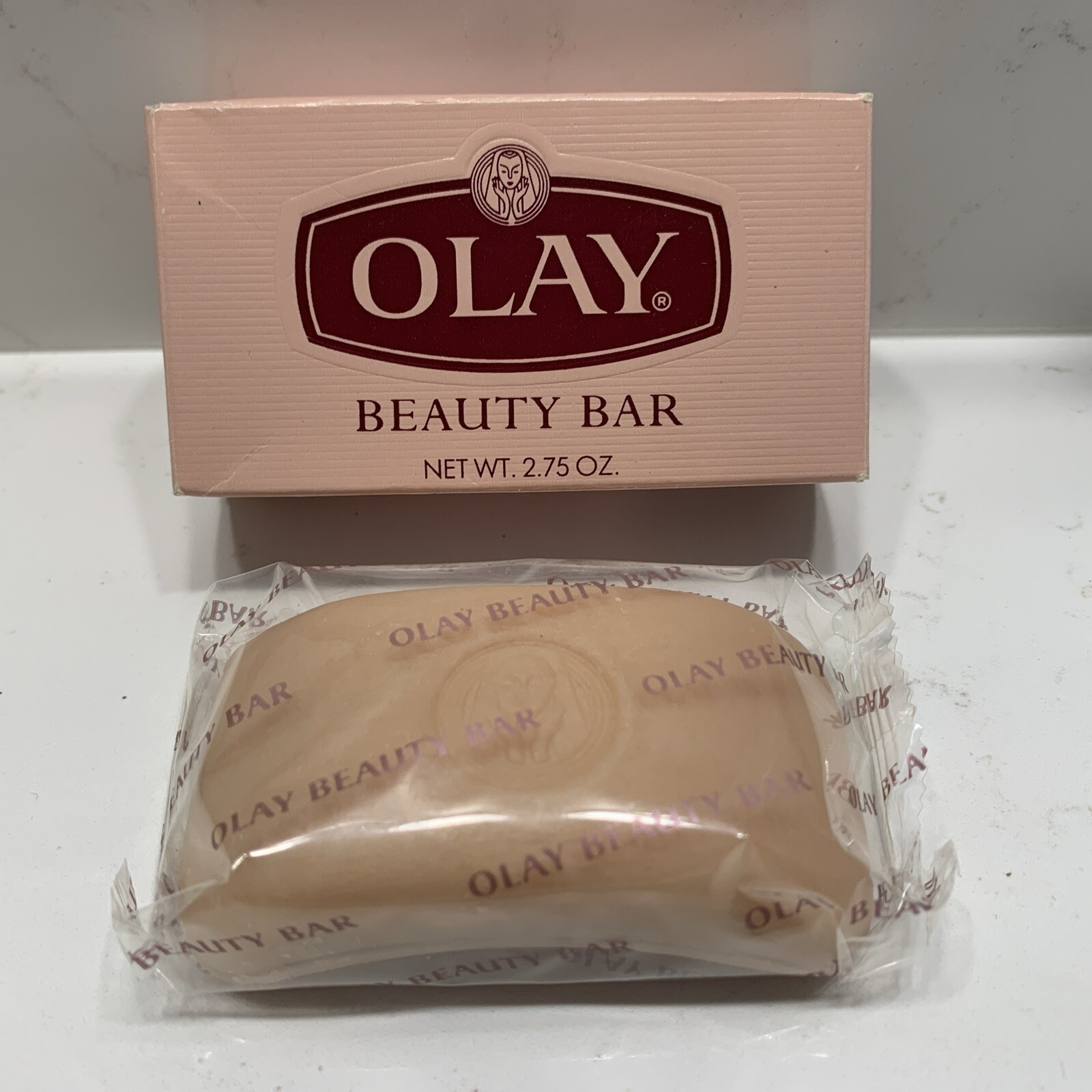 Vintage OLAY Beauty Bar Soap Net Wt. 2.75 oz Pink New In Wrapper & Box