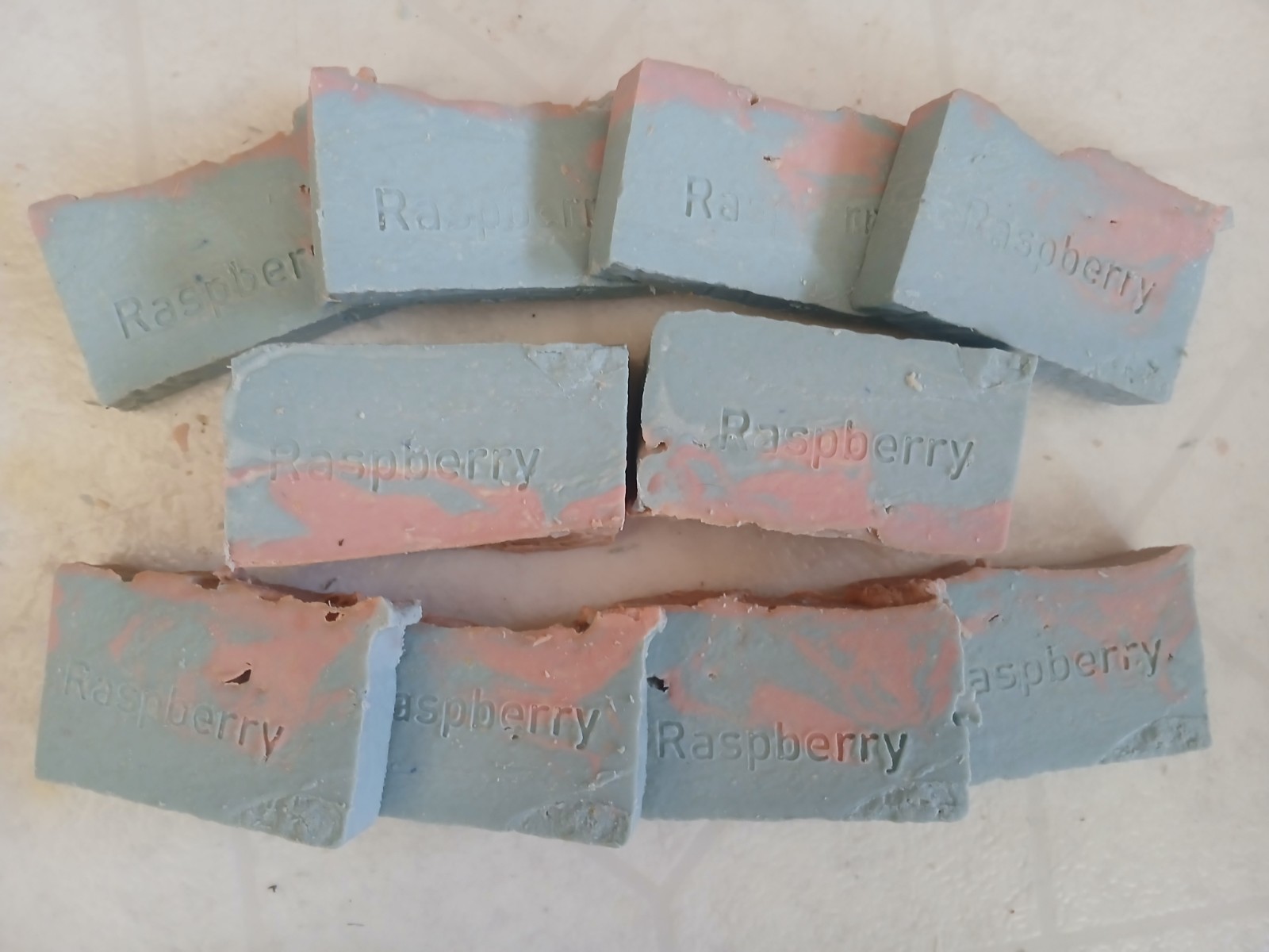 RASPBERRY GOAT MILK SOAP HAPPY GOAT CREAMERY FREE SHIPPING BASIC BAR DIRECT