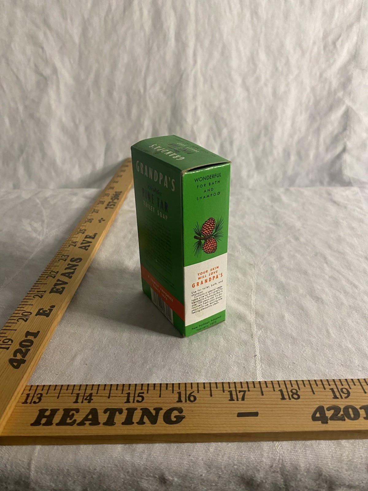 Grandpas Pine Tar Wonder Soap 4.25 Oz Original Box Vintage Toiletries