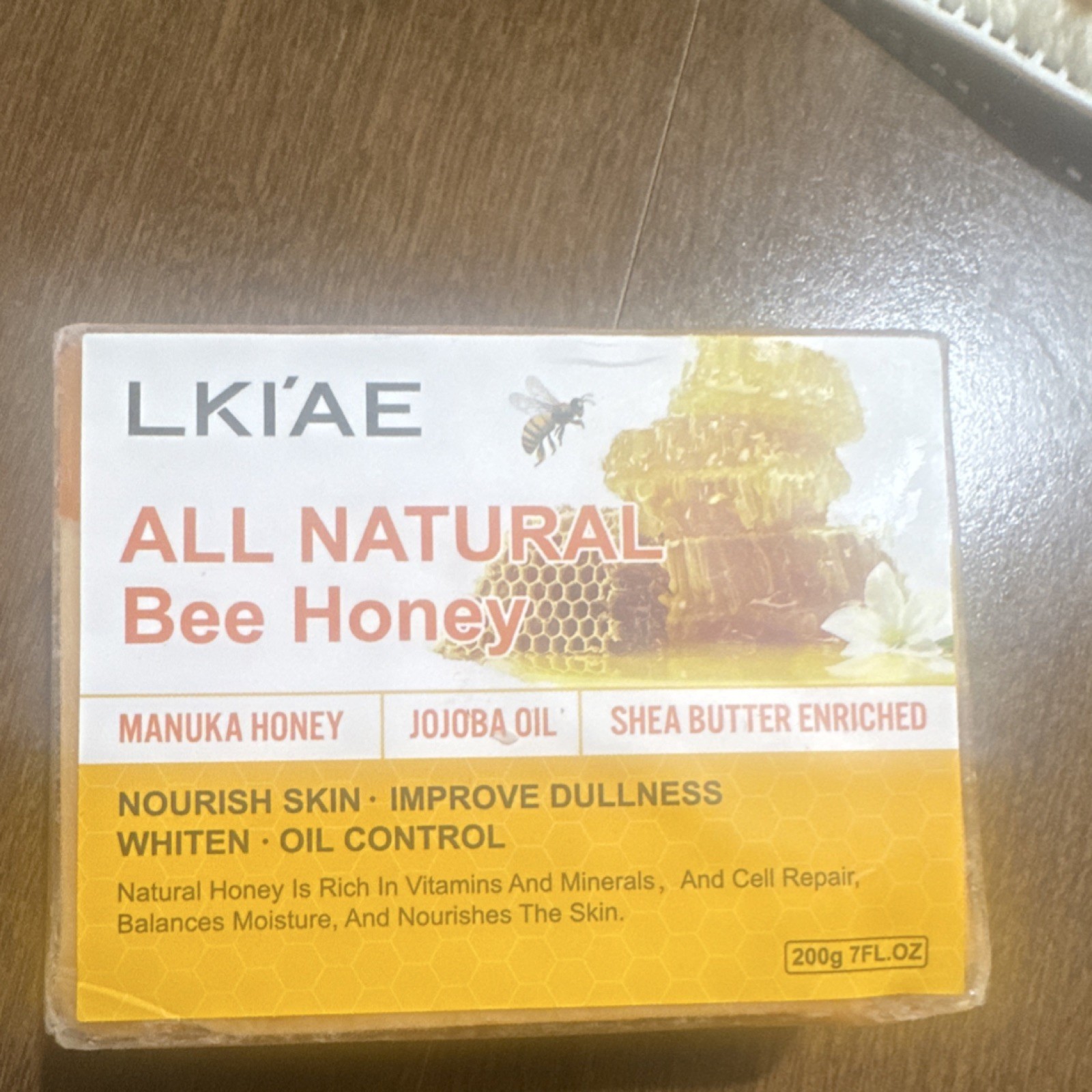 LKI’AE Whitening Soap 200g Manuka Honey Jojoba Oil Shea Butter Moisturizing