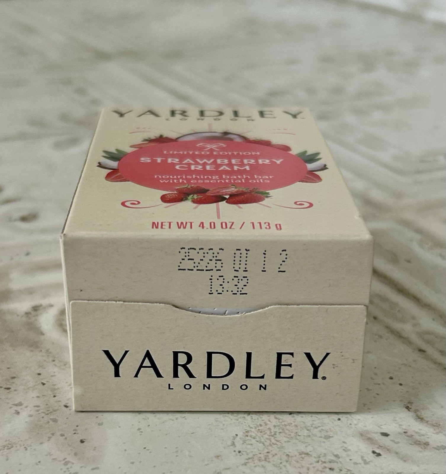 2 x Yardley London Limited Edition Strawberry Cream Bath Bar Soap 4 oz