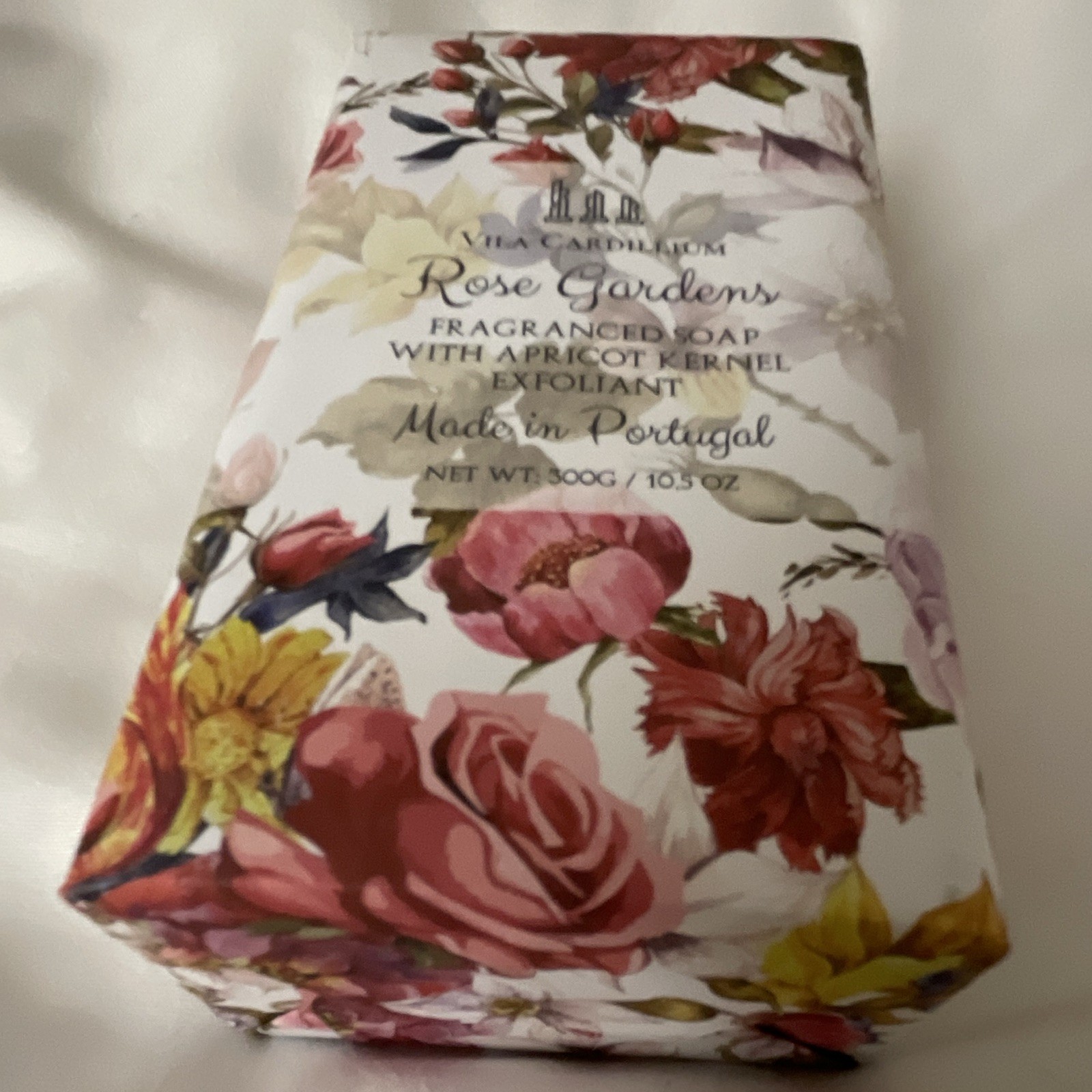 Vila Cardilium Rose Gardens Scented Soap Bar Rose, Apricot Exfoliant 10.5 oz
