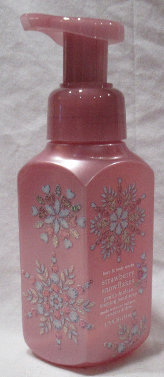 Bath & Body Works Gentle & Clean Foaming Hand Soap Set 2 STRAWBERRY SNOWFLAKES