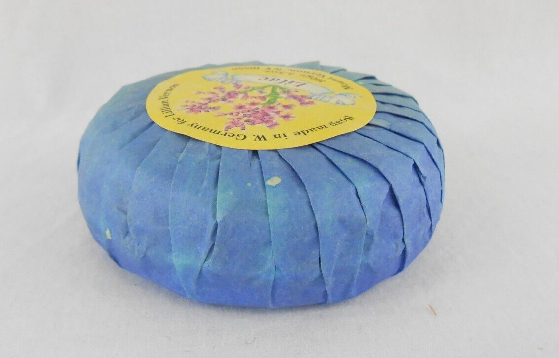 Lillian Vernon Lilac Vintage Luxury 3.5 oz Soap Bar in Wicker Basket New