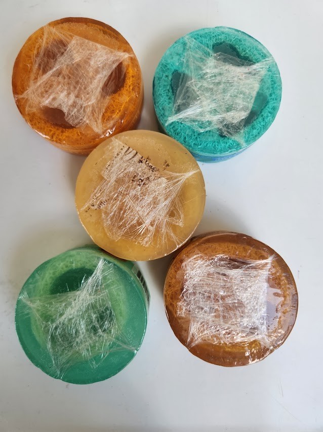 Maui soap company Lot of 5 soaps Coconut Mango Hawaiian Waters Island Sands