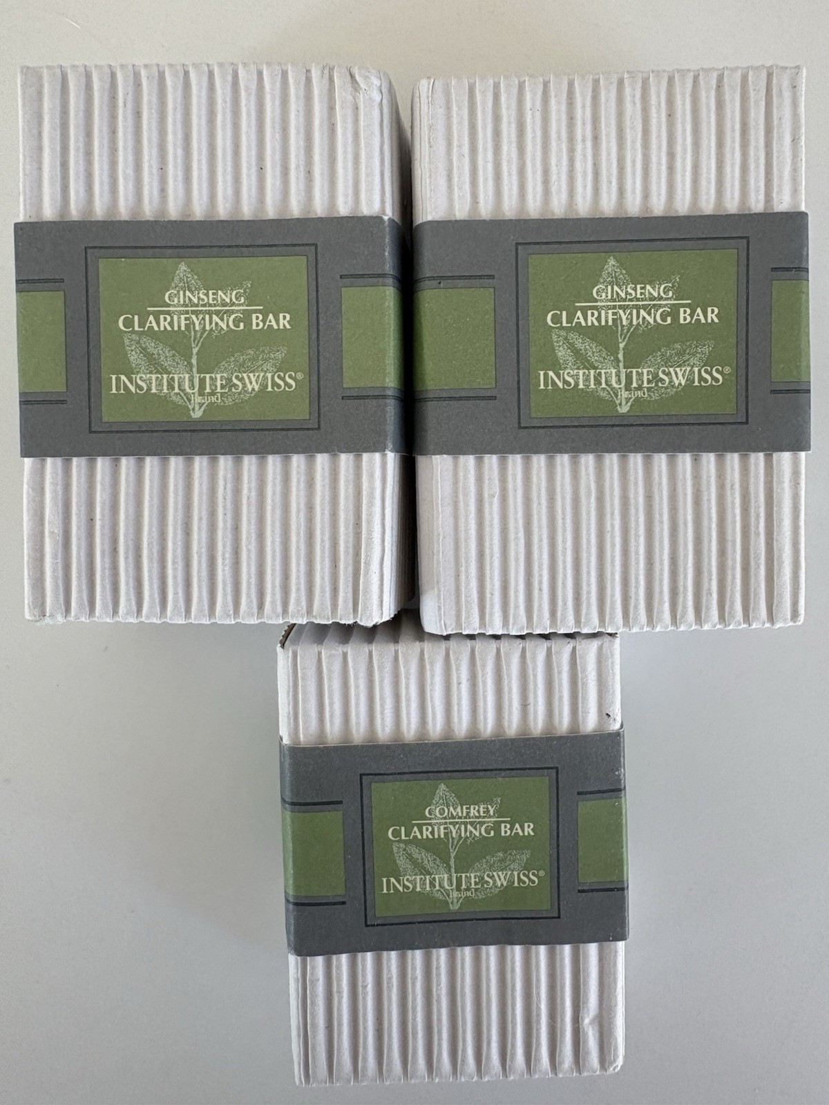 3 Bars INSTITUTE SWISS Soap 2 Ginseng Clarifying Bar + 1 Comfrey Clarifying Bar