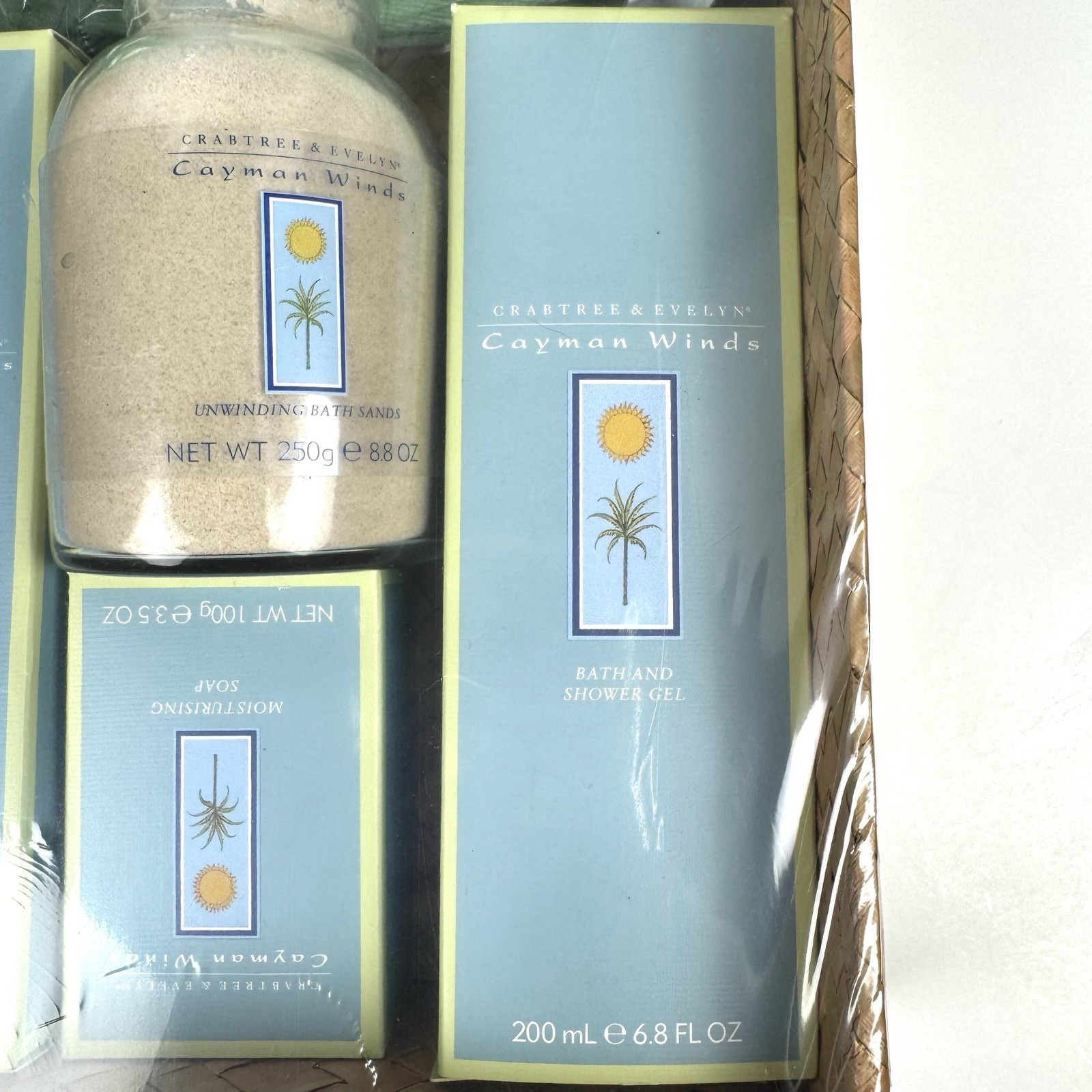 Crabtree & Evelyn Cayman Winds Gift Set Body Toner Soap Bath Sands Towel