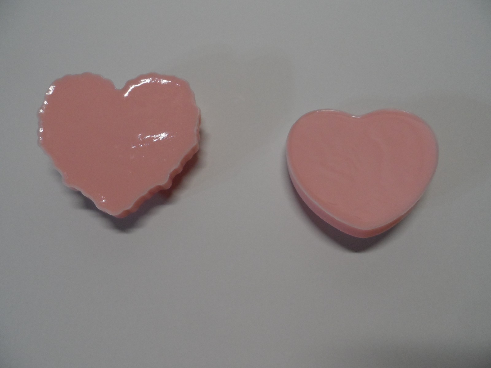 Lot of 2 Roses and Hearts Love Forever Decorative Soaps Pink/White