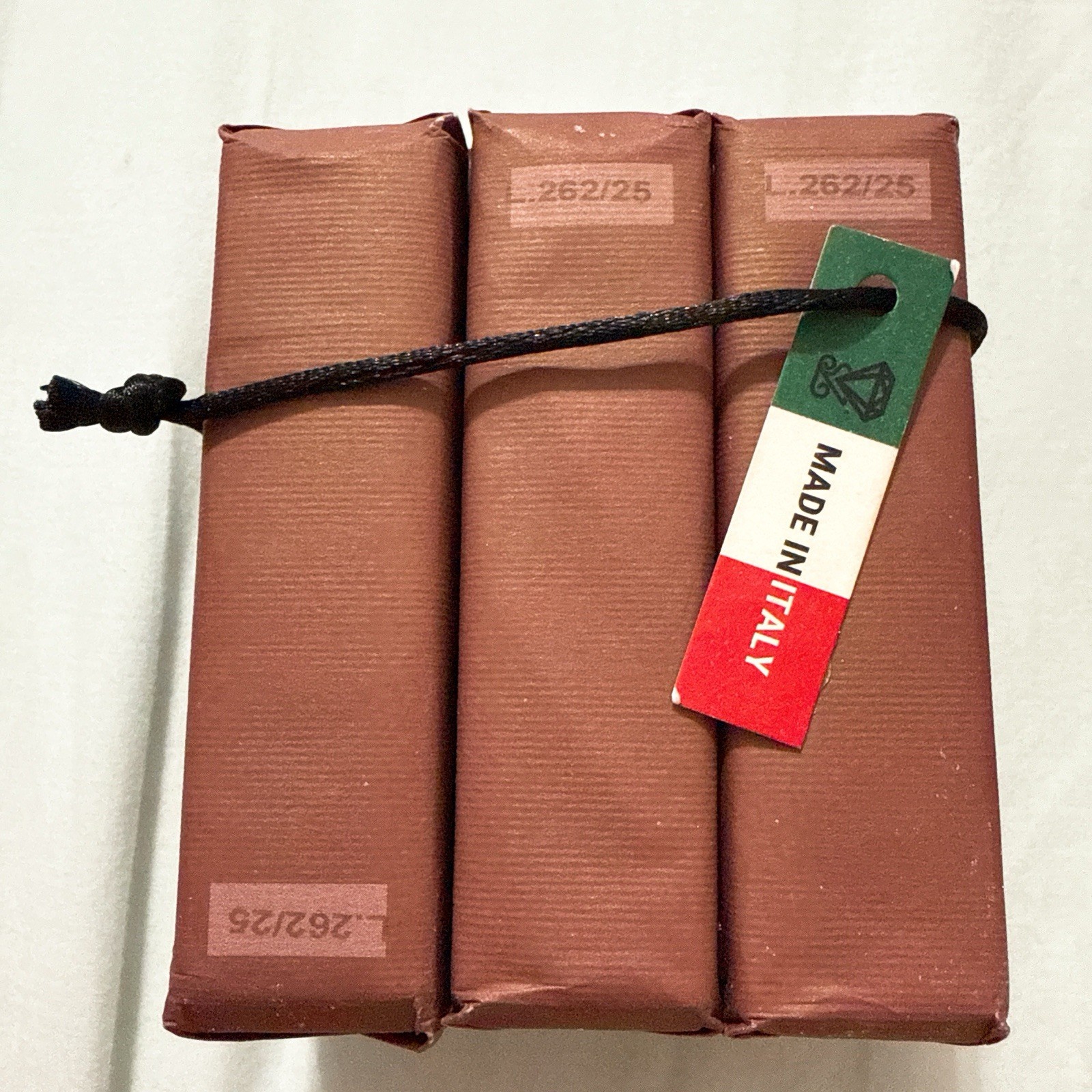 ZENI FINE TRIPLE MILLED SOAP BAR (3 BARS )5.3OZ EACH MADE IN ITALY- Oak Wood
