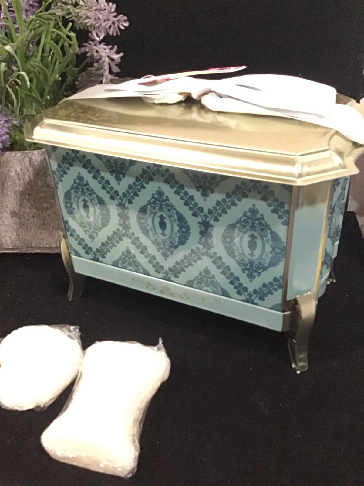 Metal Tin Box With Perfumed Soap By Seda France, Unique Gift . Selling Inventory