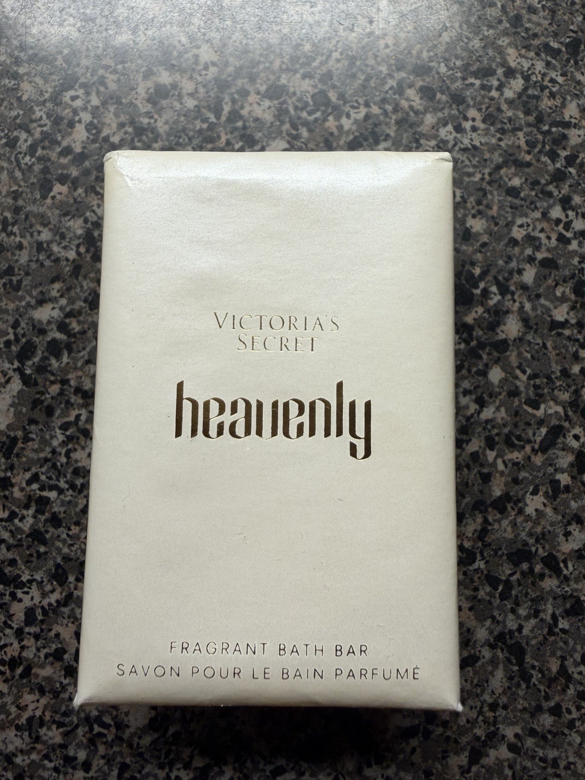 Victoria’s Secret Heavenly Perfumed Bar Soap 5 oz HTF Retired Product NOS