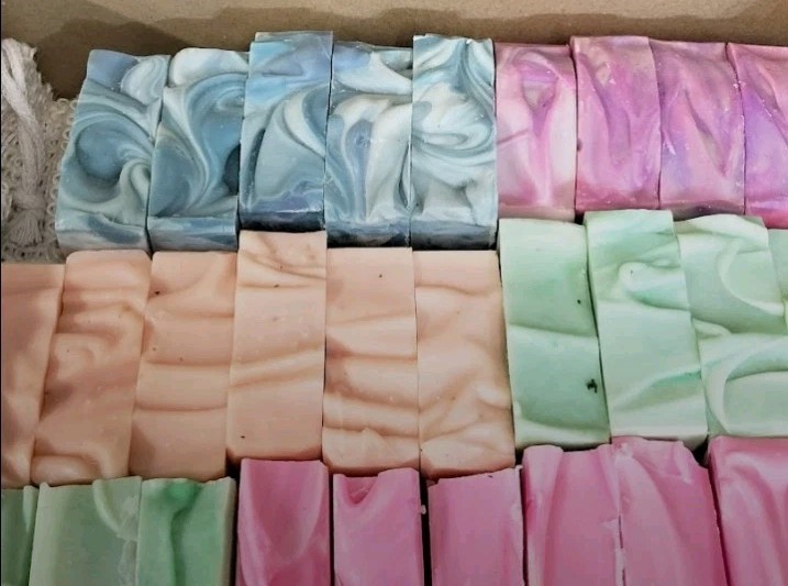 Tropical Artisan Soap Box 36 Mixed Tropical Scents Wholesale Soap Bulk Soap