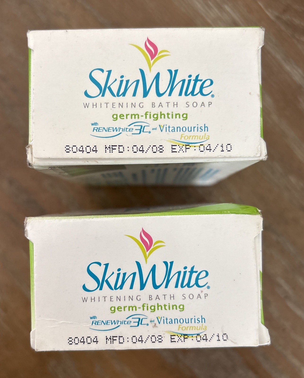 Lot Of 2 Skin White Whitening Bath Soap Germ-Fighting Green Box 4.75oz