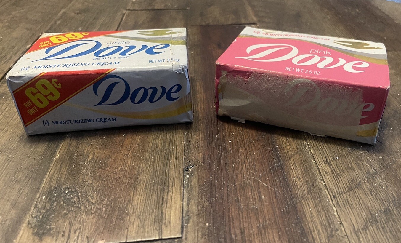 (2) Vintage Dove Beauty Bar Soap 3.5 Oz Pink & White *New Old Stock /NOS* Prop