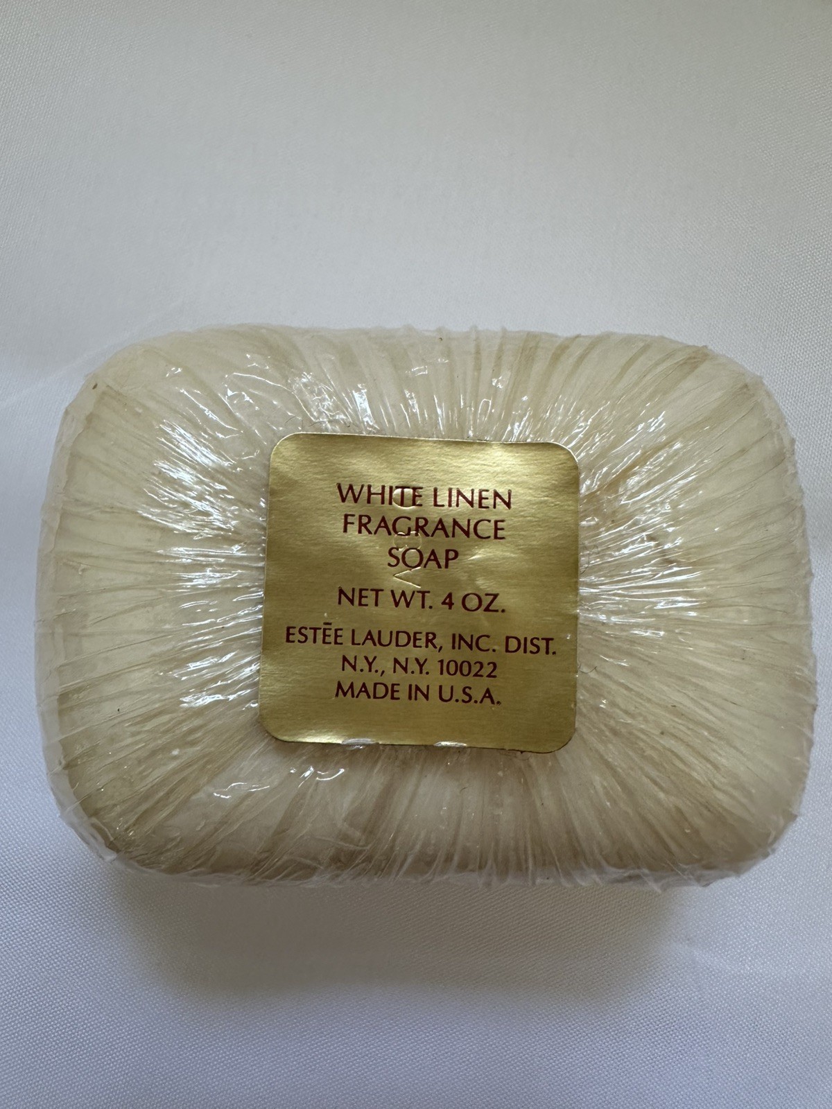 VTG Estee Lauder White Linen Fragrance Soap 4 oz w/ Plastic Soap Dish Shell Logo