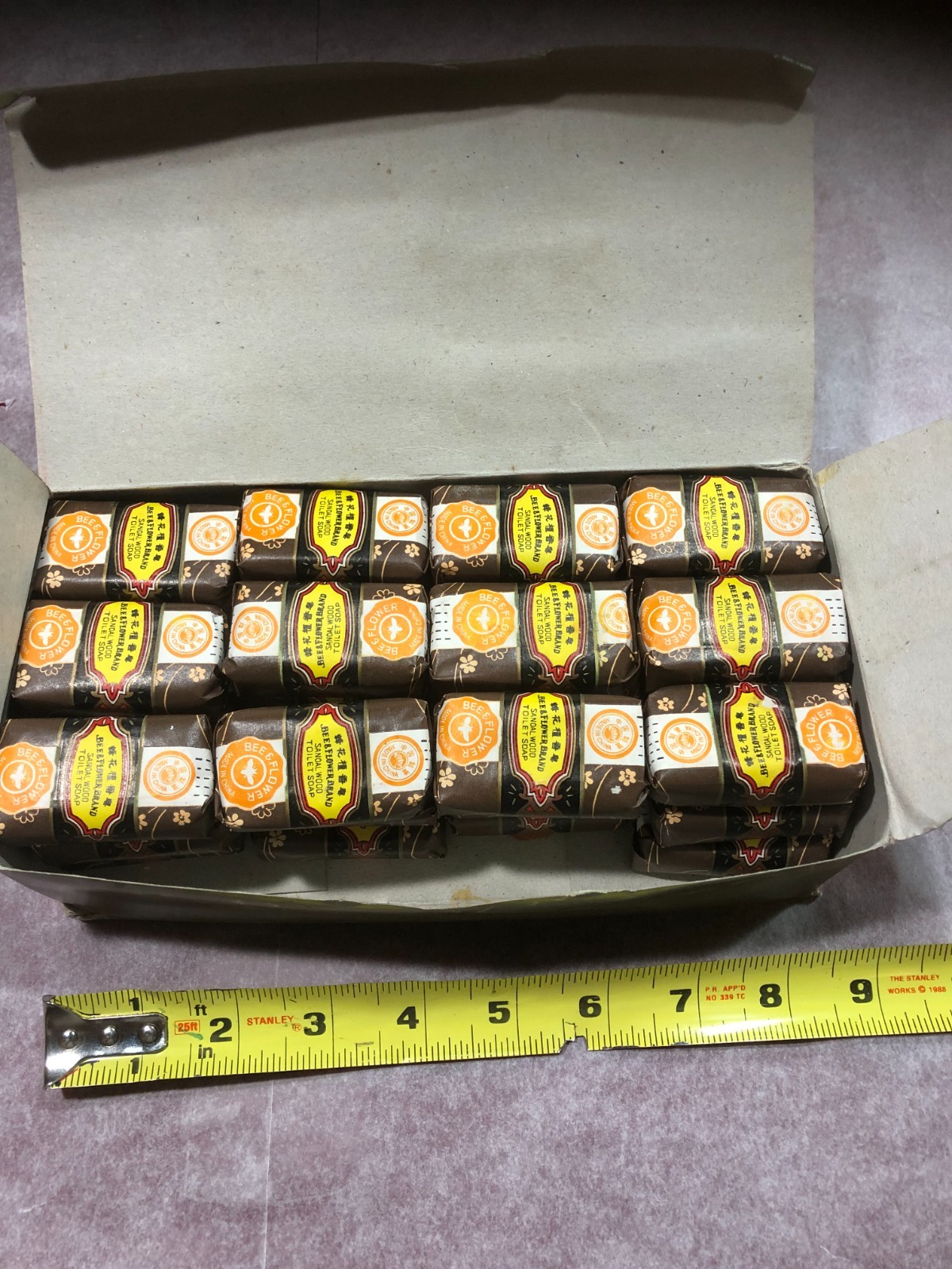 Sandalwood Mini Soap Bee & Flower 36 x 25g (0.88oz) count box