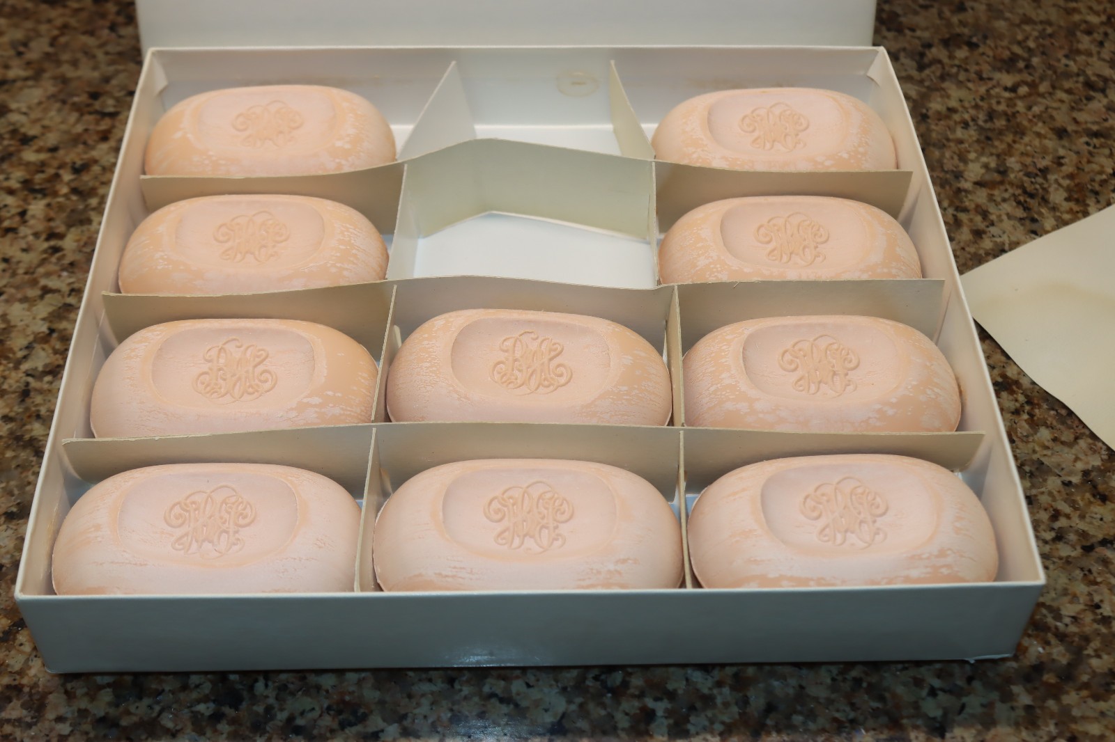 Vintage B. Altman & Co PEACH HONEYSUCKLE Box of TEN Luxury Soap Cakes 2 missing