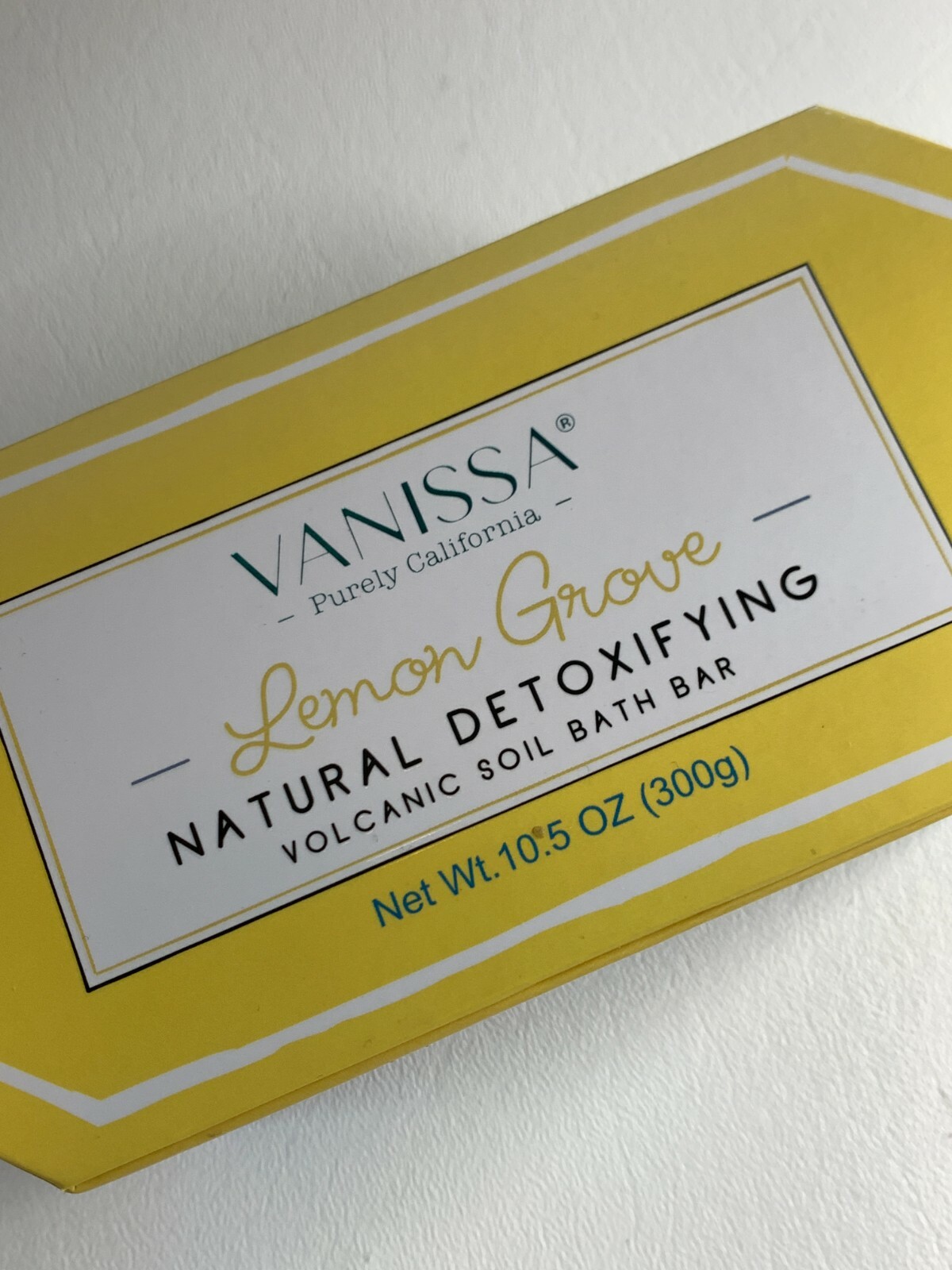 VANISSA | Purely California | Natural Detoxifying | Volcanic Soil Bath Bar |