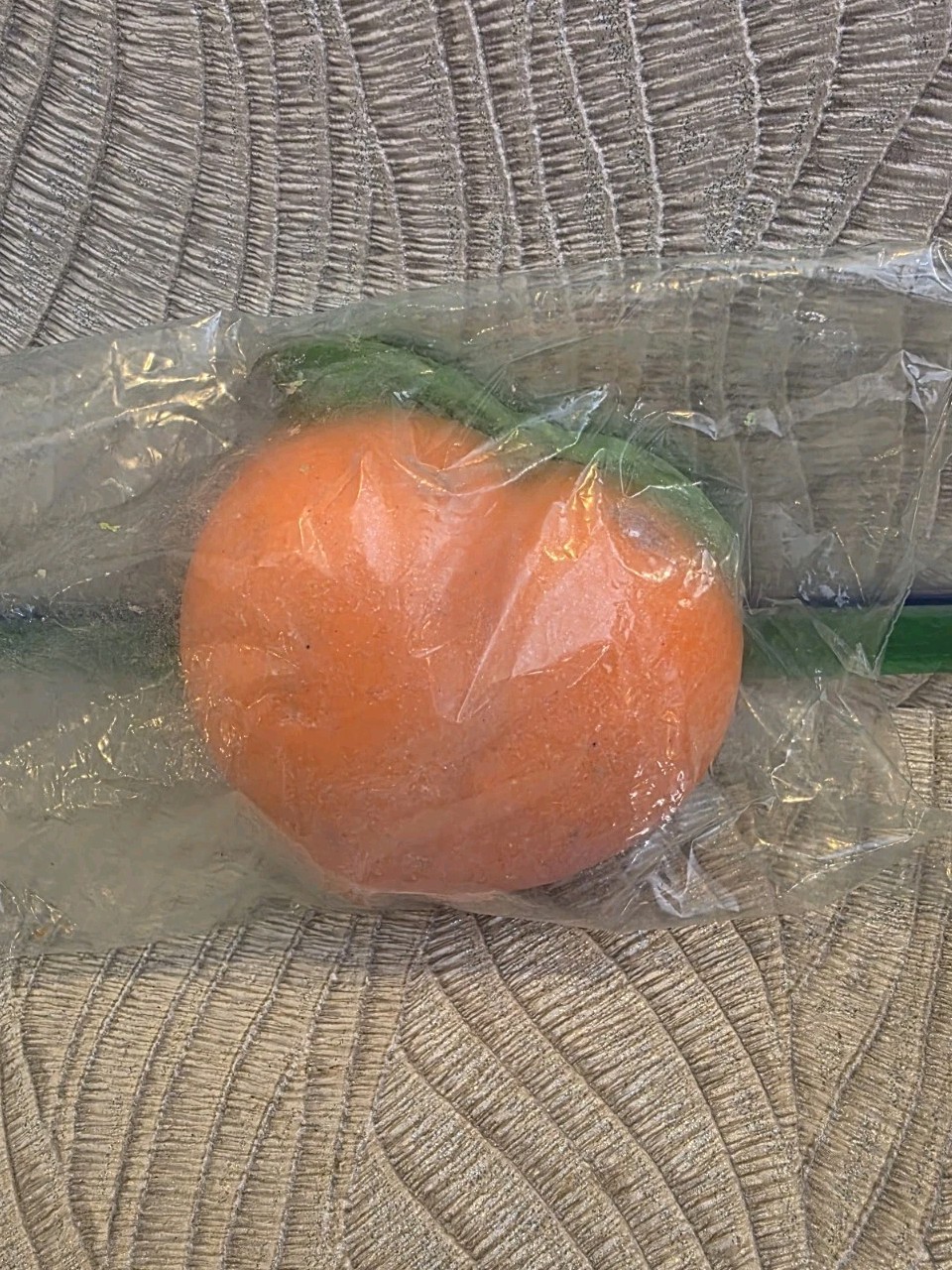 LUSH Peachy Soap Kitchen Exclusive 2.9 oz 85 g (New)