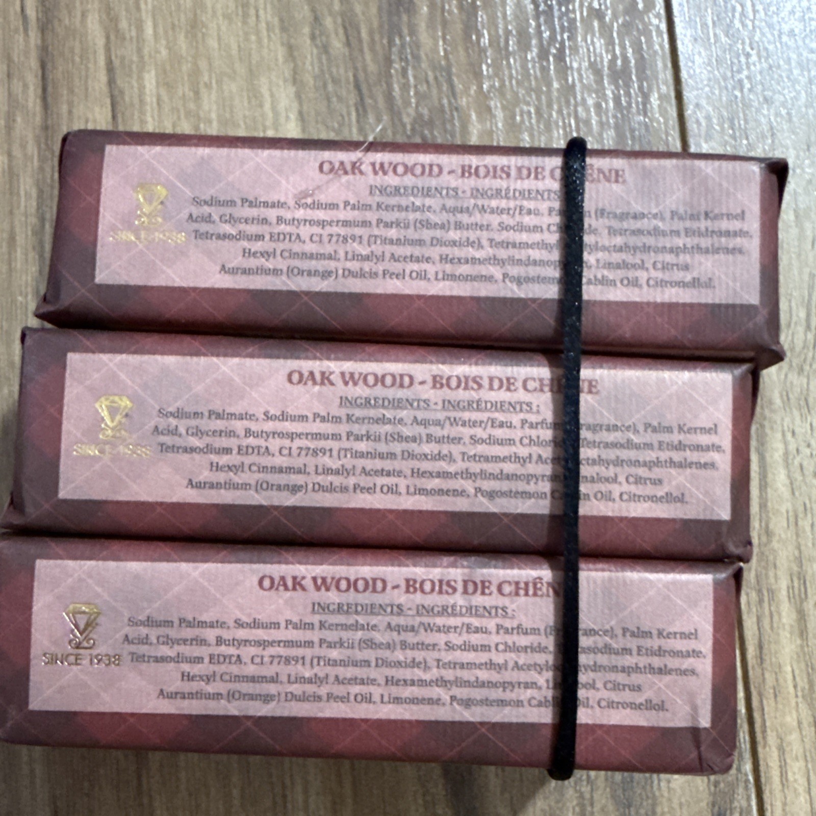 ZENI FINE TRIPLE MILLED SOAP BAR (3 BARS )5.3OZ EACH ITALY- Oak Wood X’mas Wrap