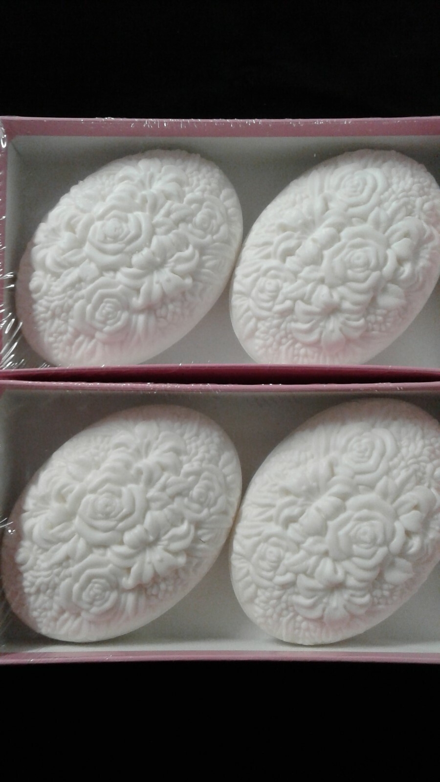 SAPONE Luxury Scented soaps Rose Milk 4 X 150 GR Made In Italy