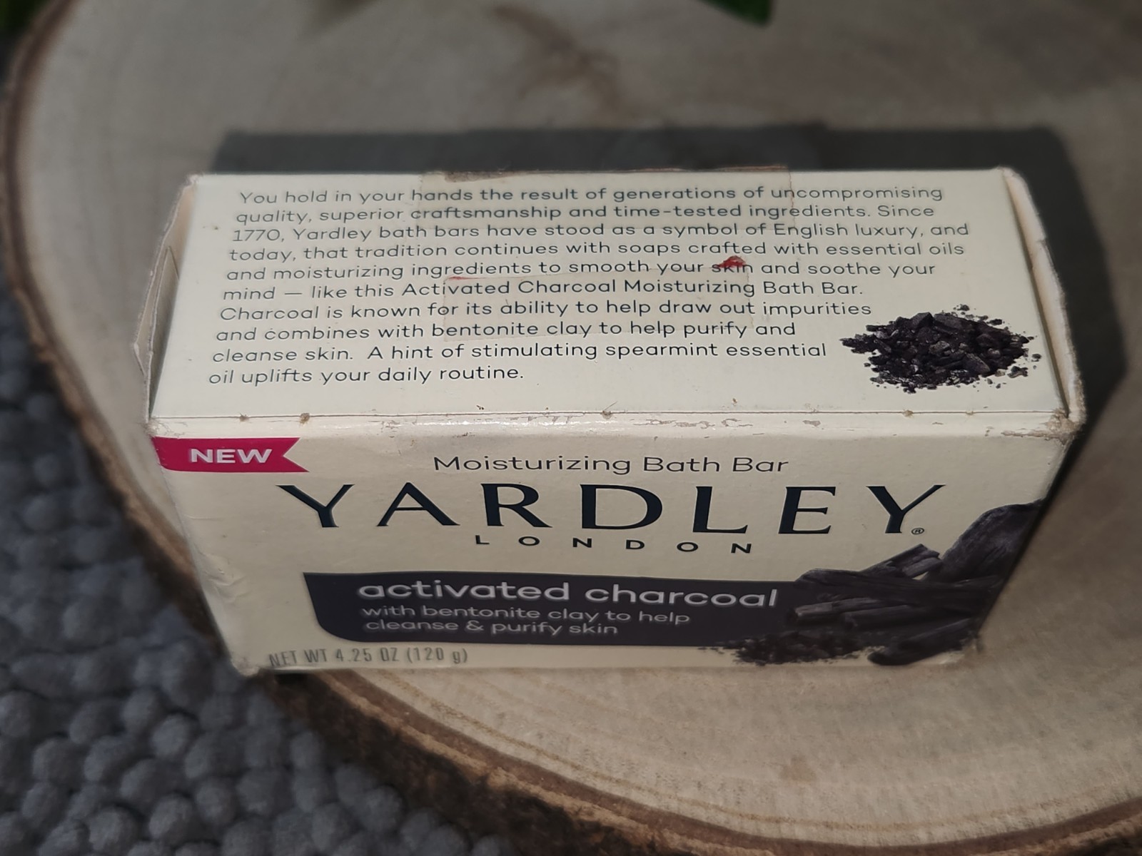 Yardley London Activated Charcoal W/ Clay Moisturizing Bar Soap – New 4.25 oz