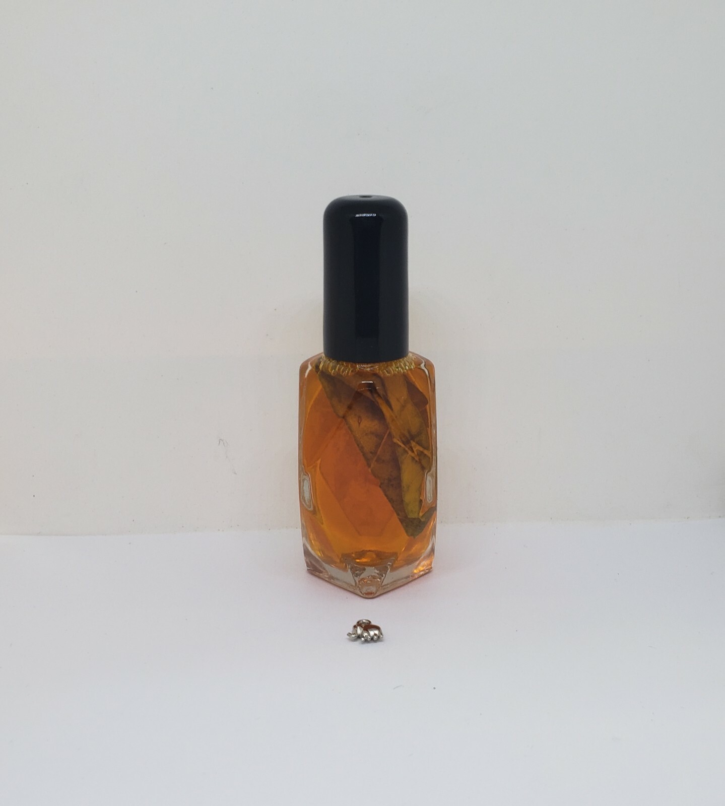 PERFUME LLAMA CLIENTES ATRAE DINERO Y AUMENTA LAS VENTAS EN TU NEGOCIO