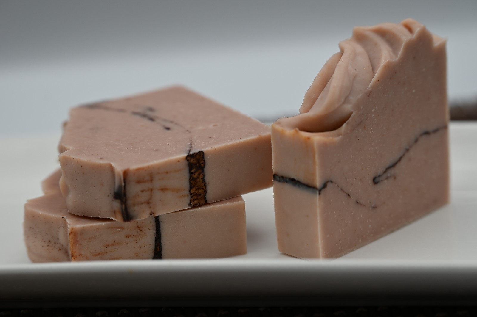 Le Luxe Lather, Luxury Artisan Soap, “Madeline”.. Chic Floral fusion scent..